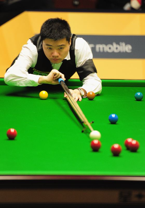 度显得无所 度显得无所