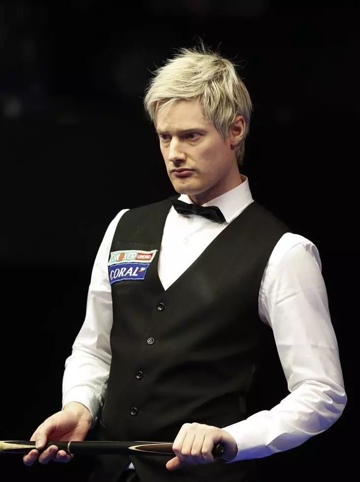 现代足球中 现代足球中