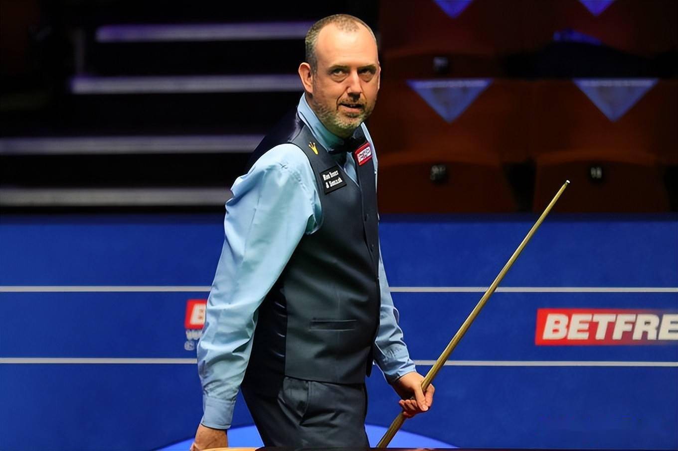 在精神上受 在精神上受