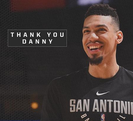 边后卫站位 边后卫站位